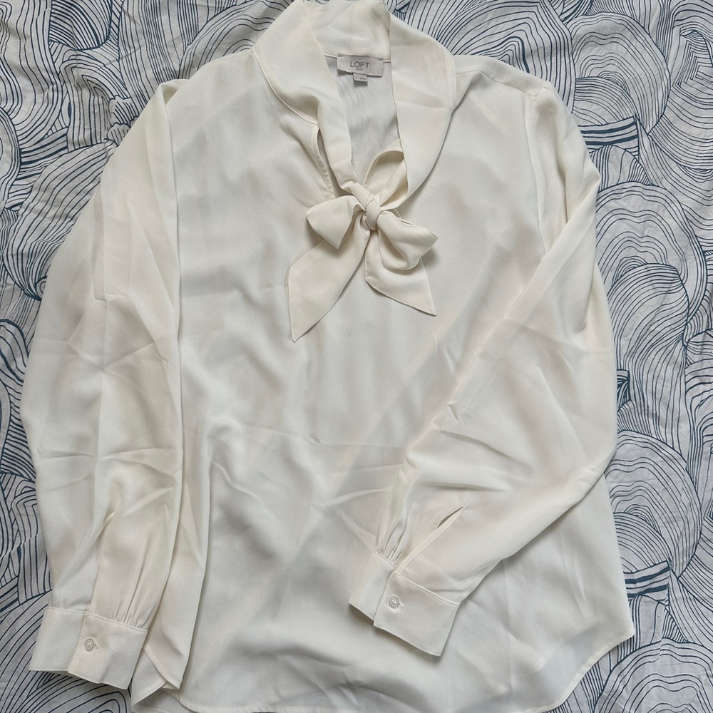 Ivory tie front Blouse